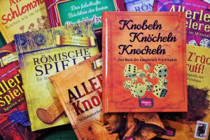 Historische Spiele Bücher