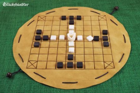 Tablut - Beutelspiel mit Spielsteinen aus Marmor und einem König aus Knochen