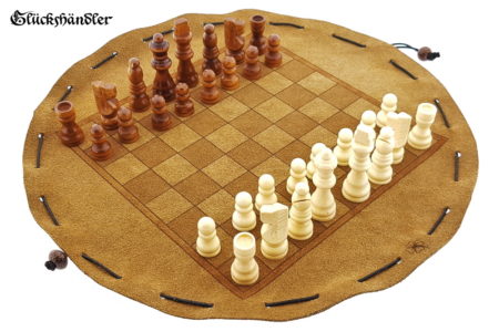 Schachbrett- aus Leder, Größe d 34cm mit Figuren als Beutelspiel