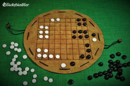 Seega 9 x 9 Felder Brettspiel aus Leder mit Glassteinen