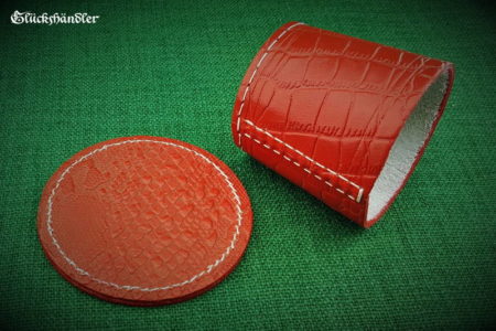 Cube cup with underlay - leather (dragon skin) red