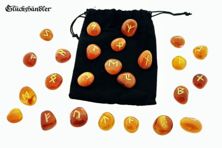 Rune Set - Carnelian with velvet bag