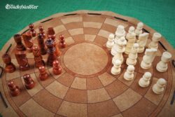 Byzantinisches Schach - groß mit Figuren aus Holz (2)